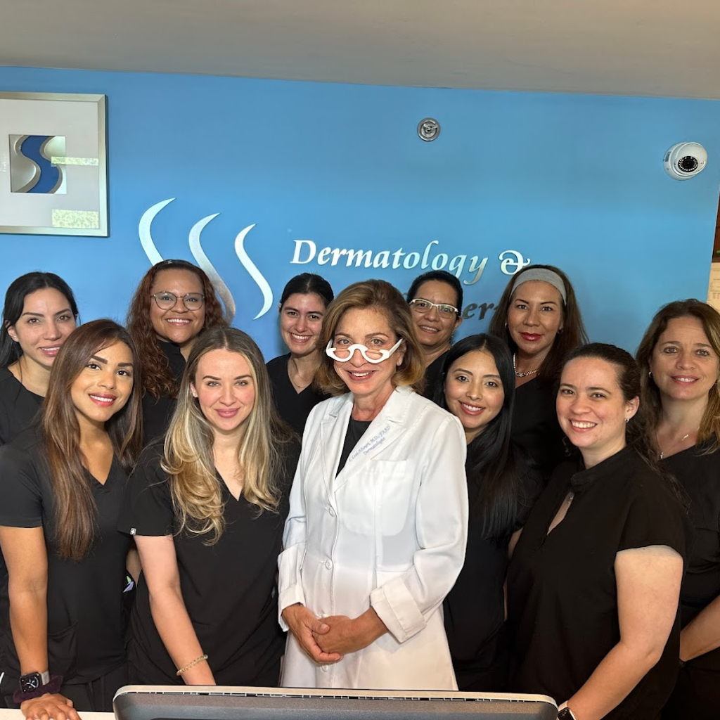 Khouri Dermatology doctoras