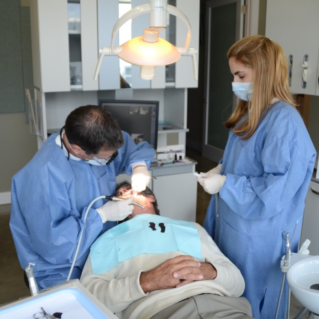Miro Dental Centers Of Coral Gables dentista