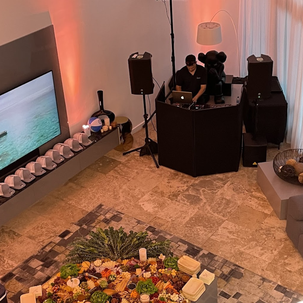 Mix DJs Entertainment fiesta