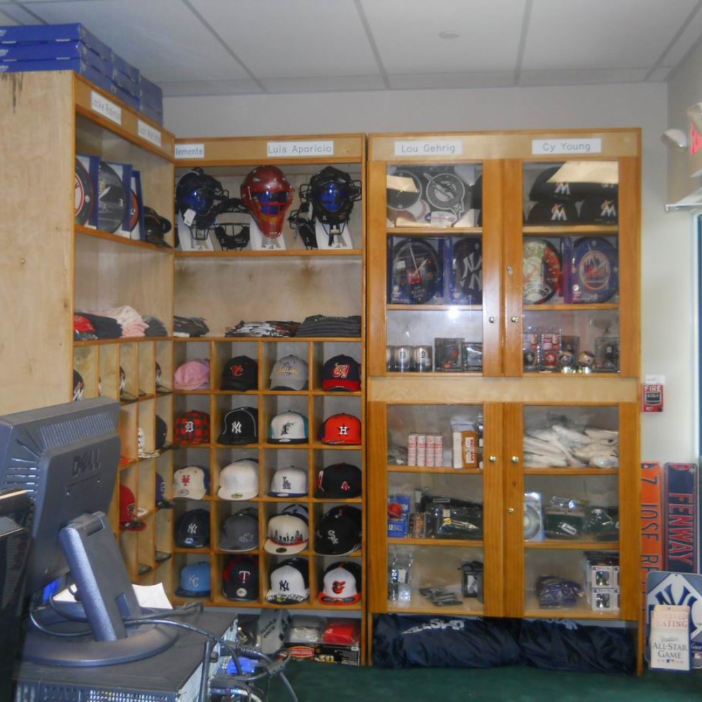 Exposición de gorras