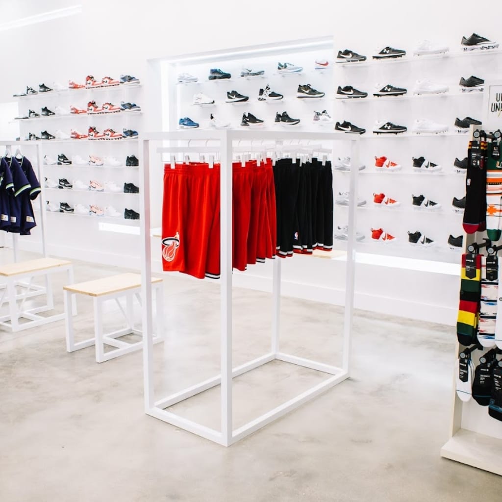 tienda de baseball cerca de mi