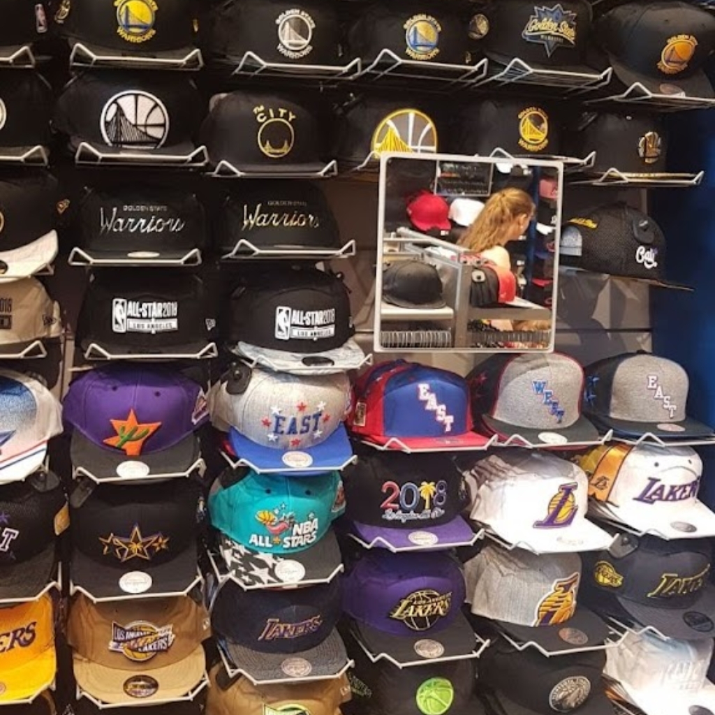 Gorras en exhibición