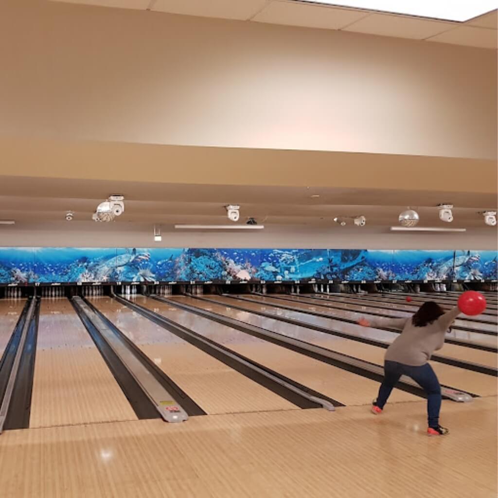 Bird Bowl Bowling Center 5