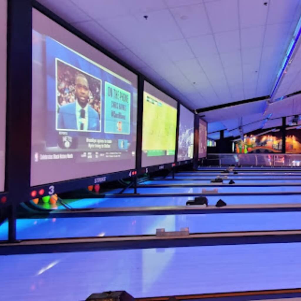 Bowlero Doral 5