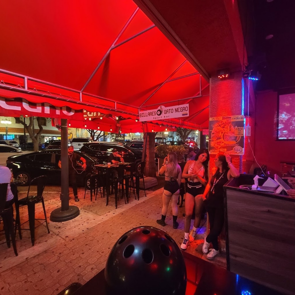 Billares Gato Negro Sportbar
