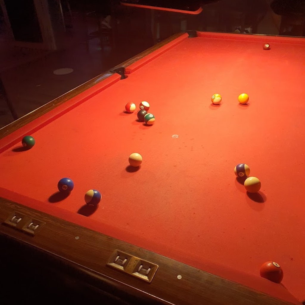 Billares Gato Negro Sportbar
