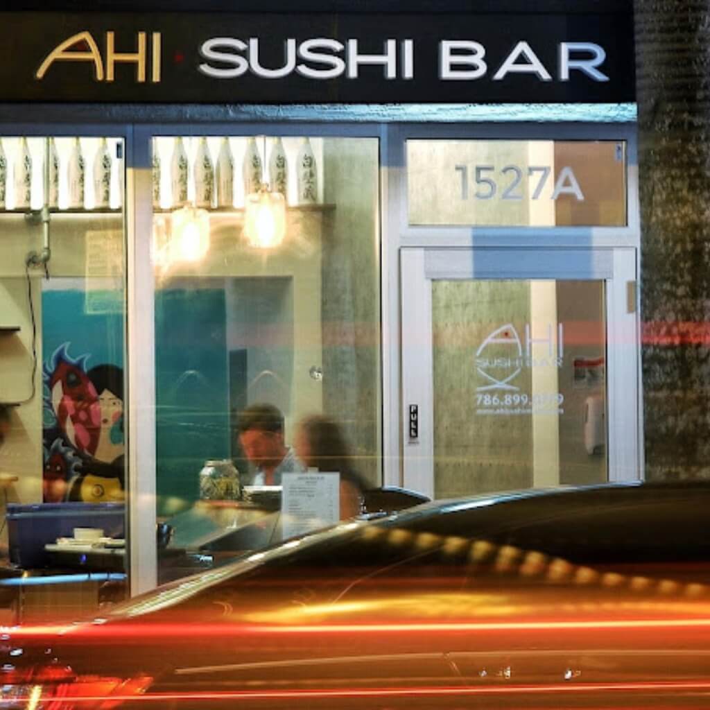 Restaurante AHI SUSHI BAR