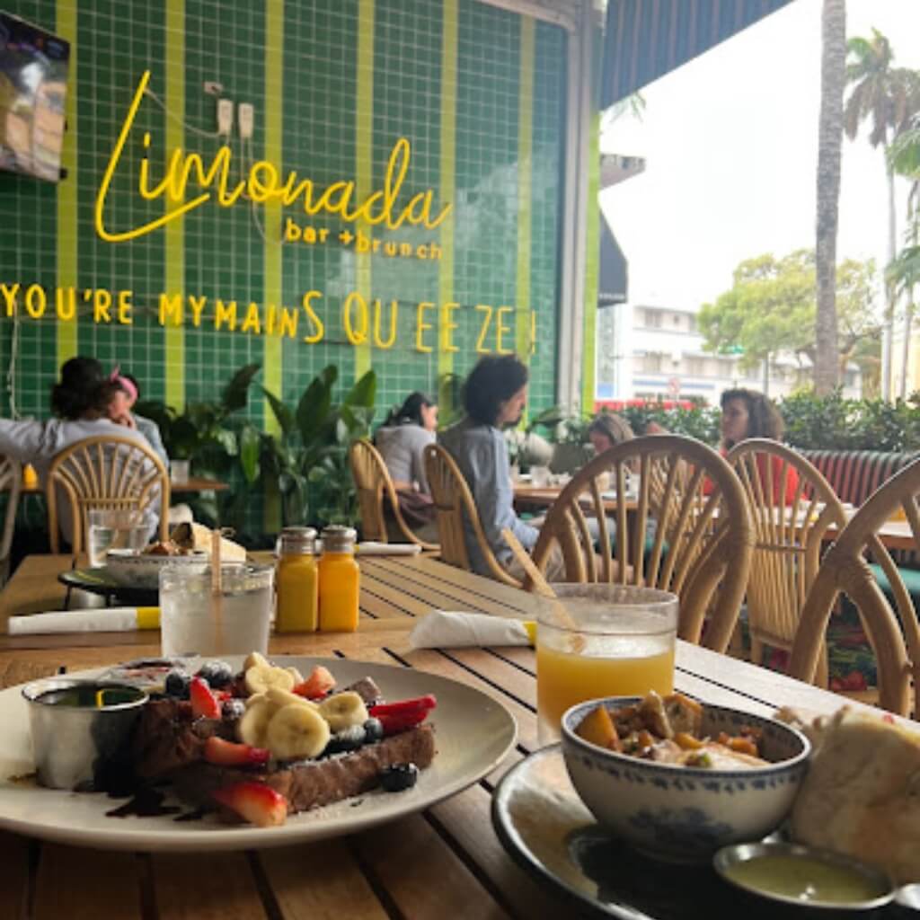 Limonada Bar + Brunch