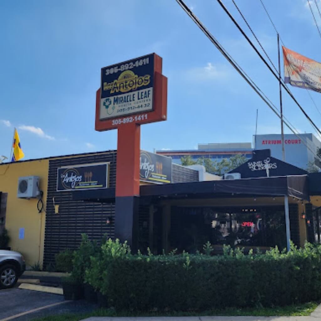 Los Antojos Restaurante