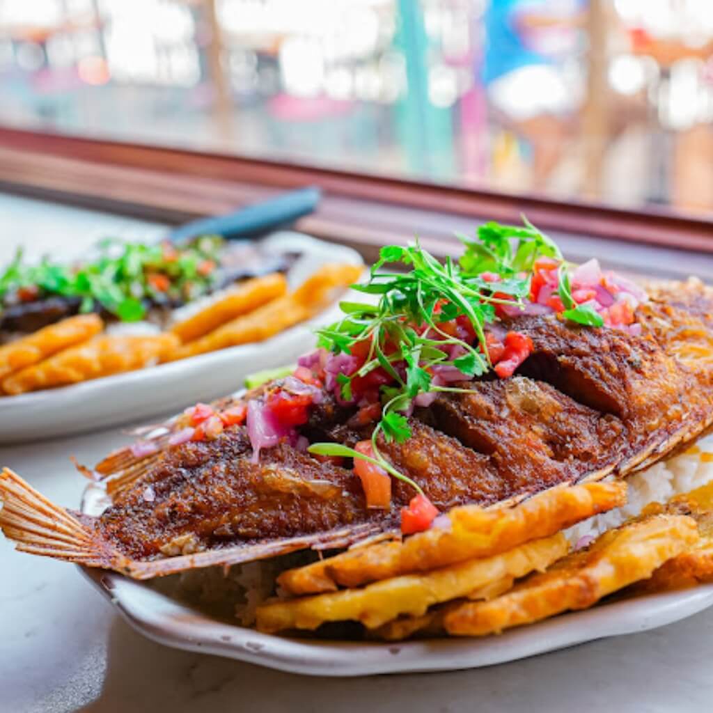 Pescado en La Ventana restaurant