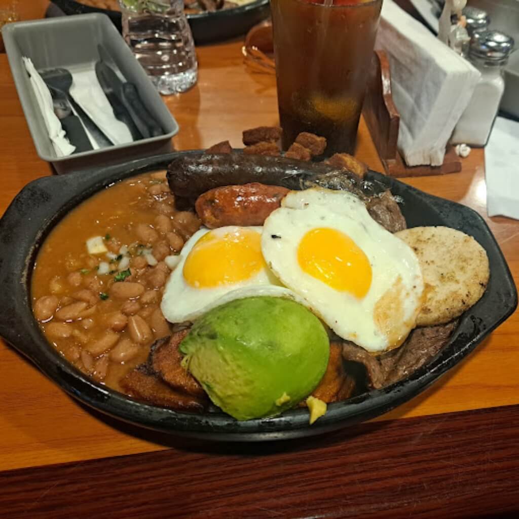 Almuerzos en Restaurante Sabor a Colombia