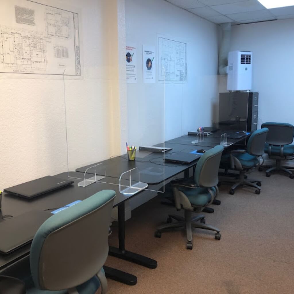 AutoCAD Classes - Salones de clases