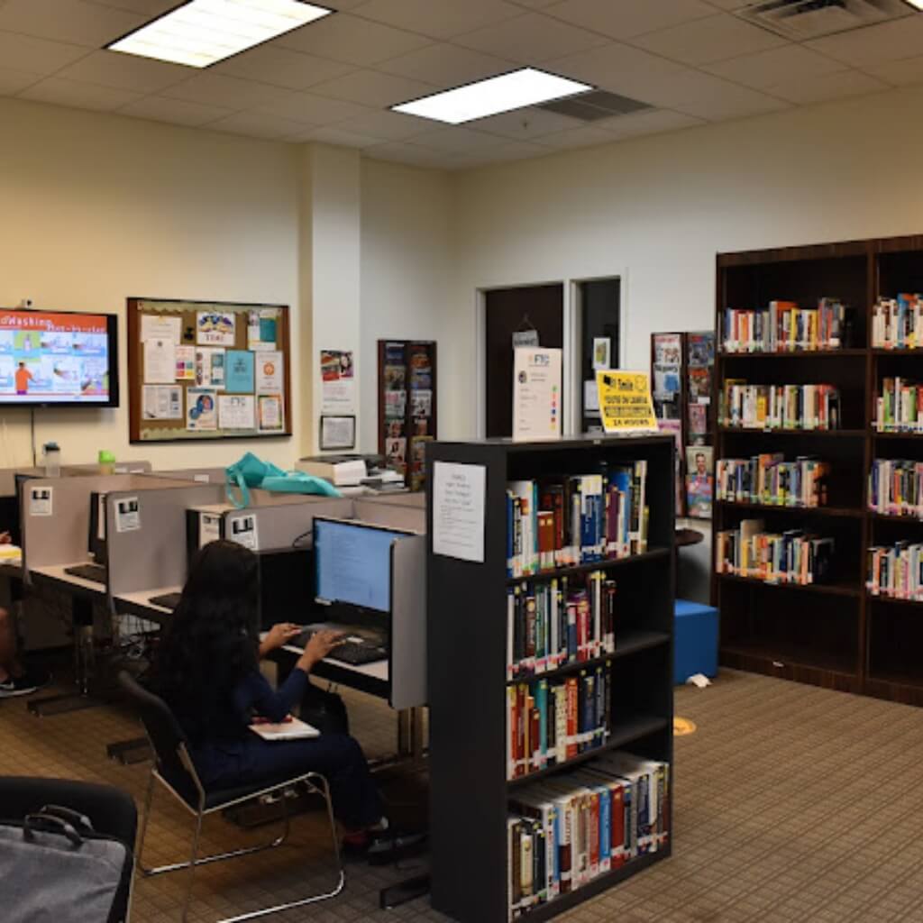 Biblioteca de Florida Technical College