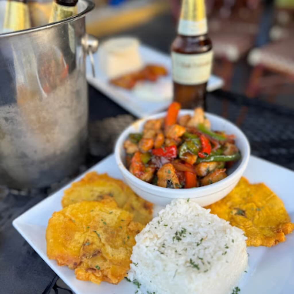 Variedad en Los Antojos Restaurante