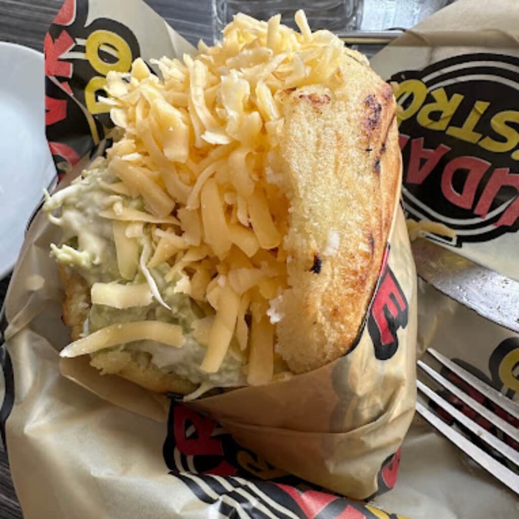 Arepas en Budare Bistro