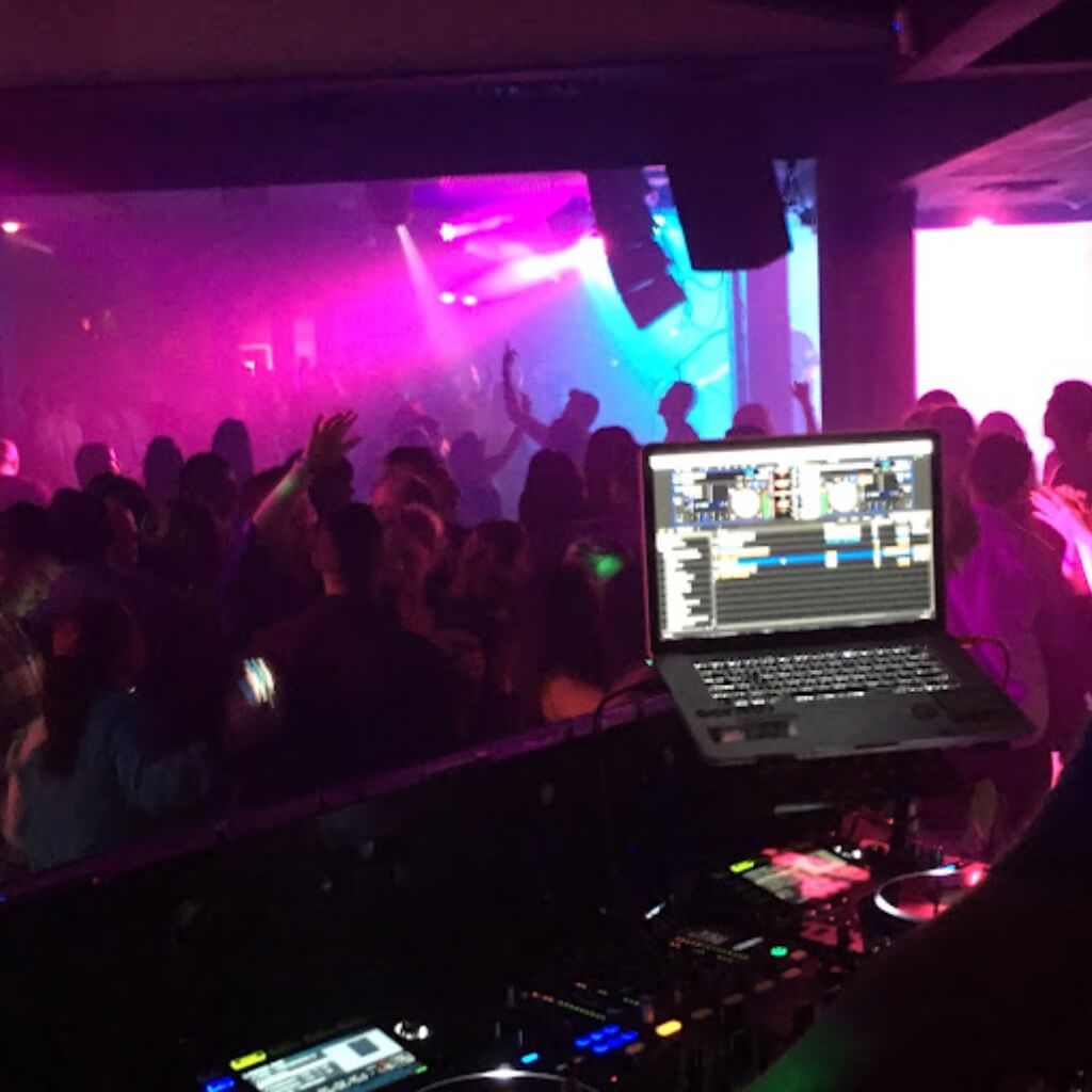 Interior de Discoteca Twelve Miami