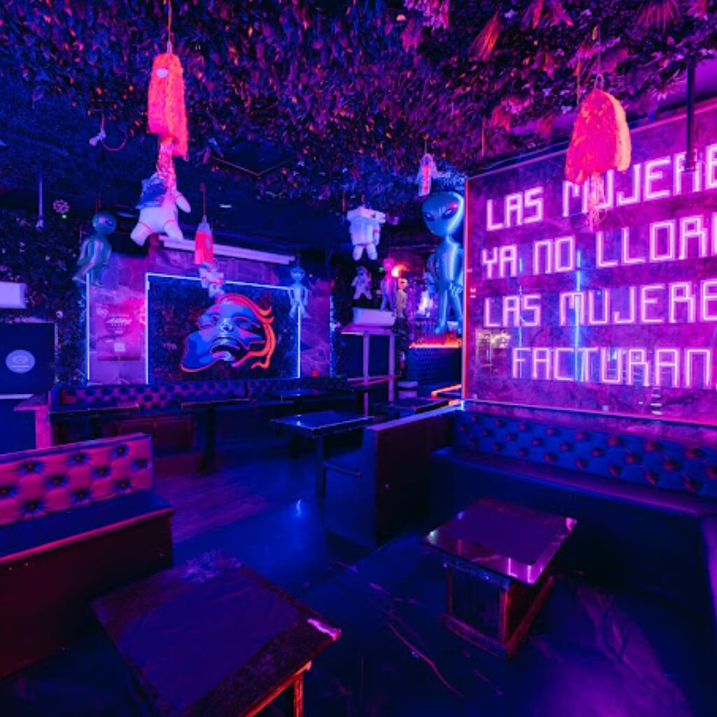 Interior de la Discoteca Rosario Miami
