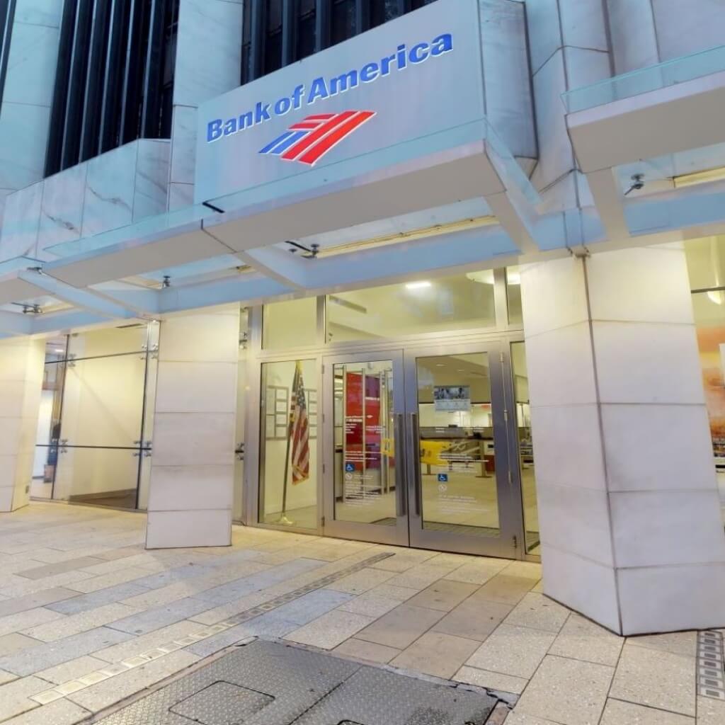 Entrada del Banco Las Americas