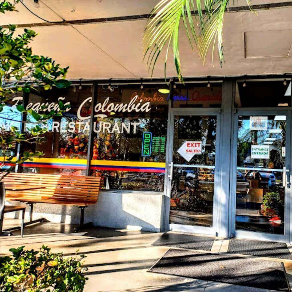 Restaurante La Pequeña Colombia Bakery