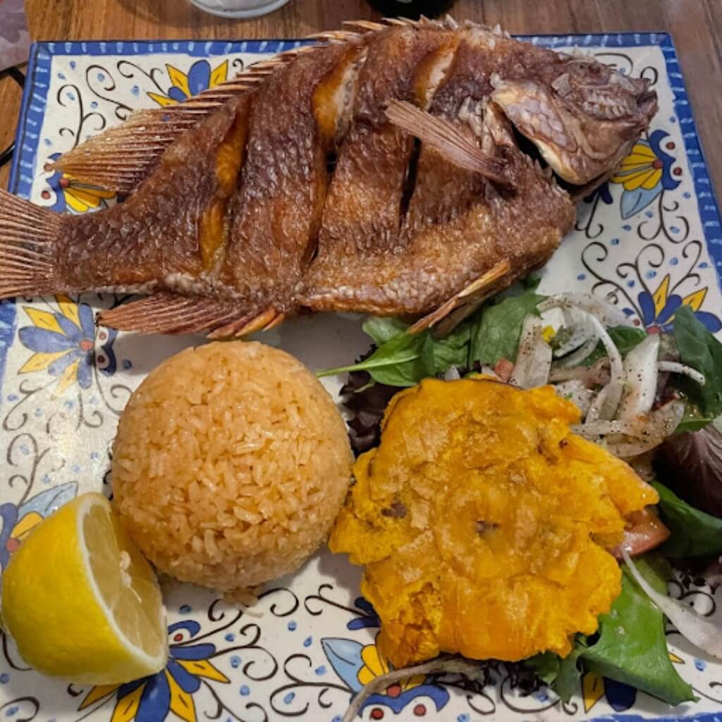 Restaurante Mi Pueblo Pescado frito