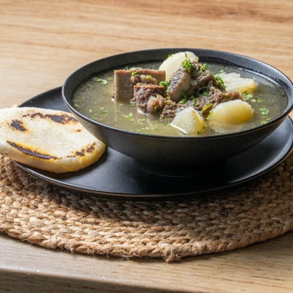 Sopa en el restaurante Manantial Market 