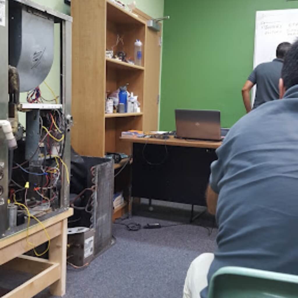 Salones de clase a Florida Education Institute