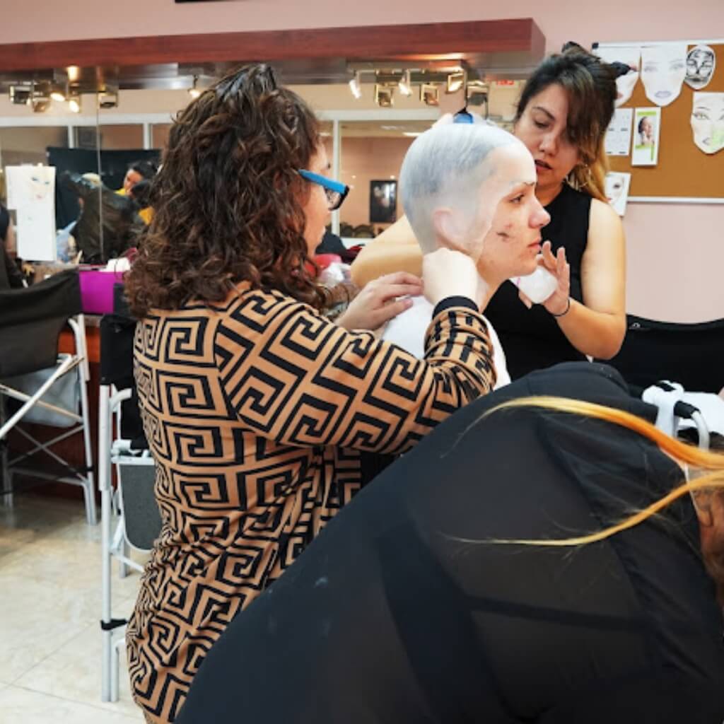 Instructoras en Beauty Academy of South Florida