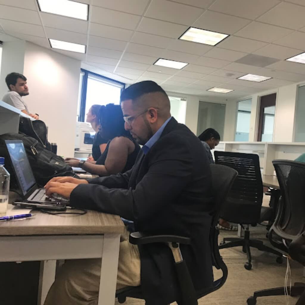 Estudias - 4Geeks Academy