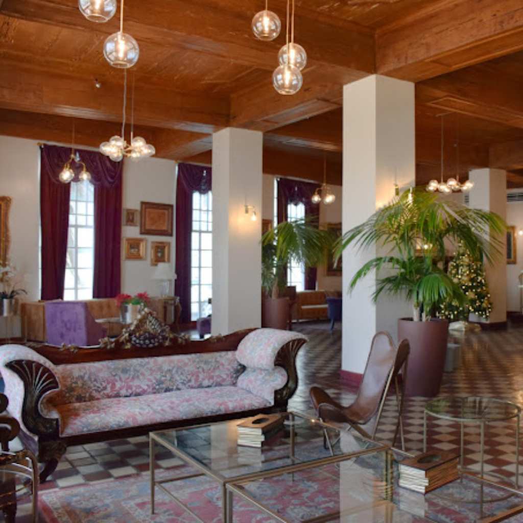 Yamini Kitchens - Italian Kitchen Cabinets Miami