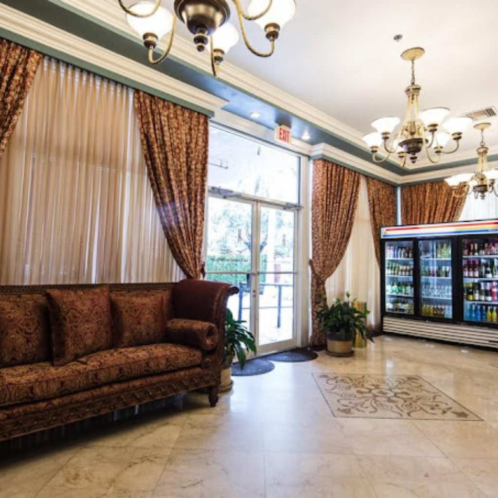 Yamini Kitchens - Italian Kitchen Cabinets Miami