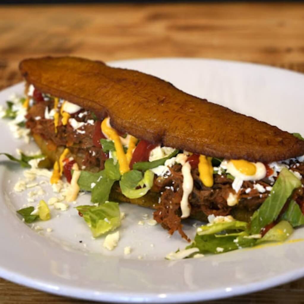 Patacón en el restaurante
Budare Bistro