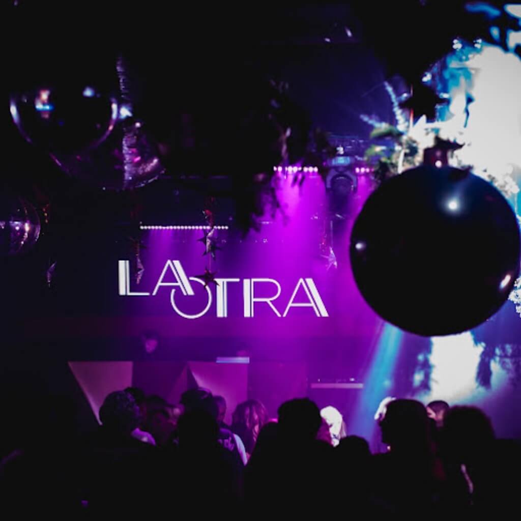 Interior de la Discoteca La Otra
