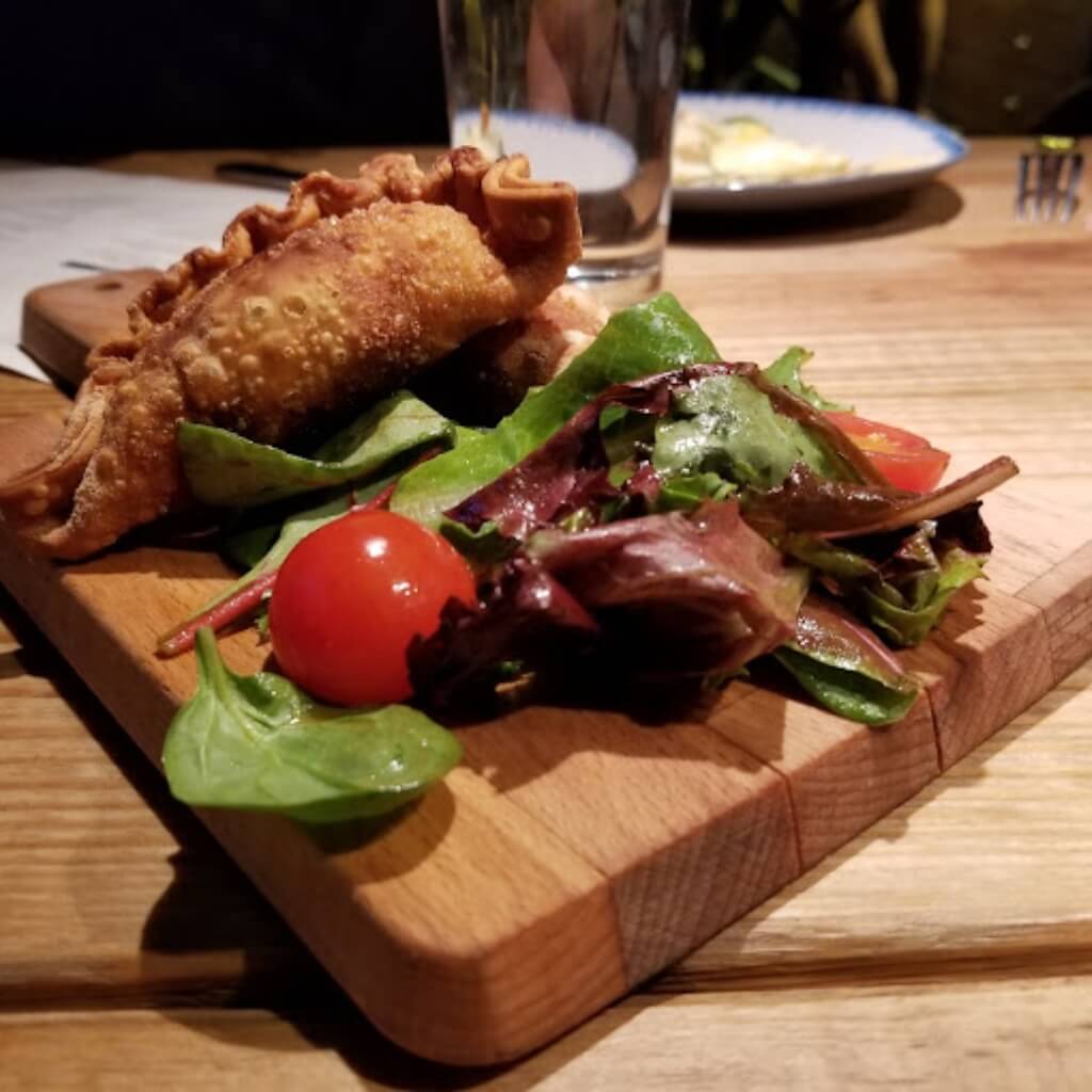 Comida en Aficionados Liquor Store