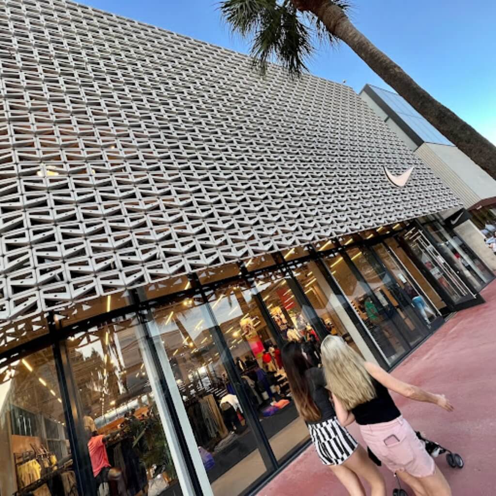 Exterior de la tienda Nike