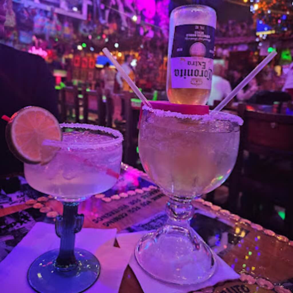 Restaurante Pueblito Viejo bebidas refrescantes