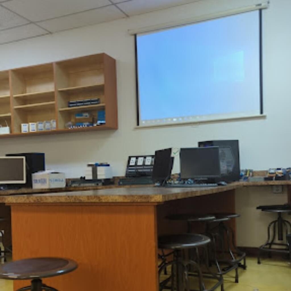 Proyectores de estudio The Academy - Miami