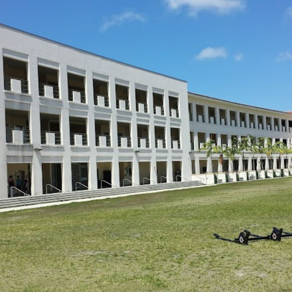 Escuela Secundaria Miami