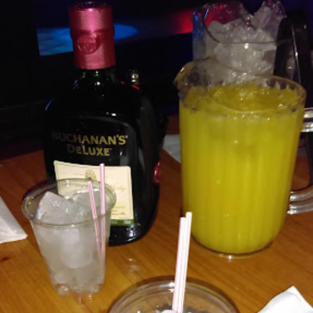 Bebidas en El Palenque Night Club