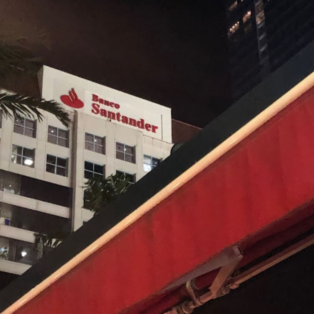 Fotografía del del Banco Santander