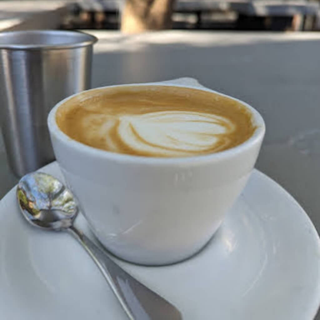 Elegancia en Panther Coffee