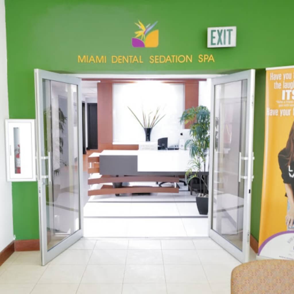 Entrada de Miami Dental Sedation