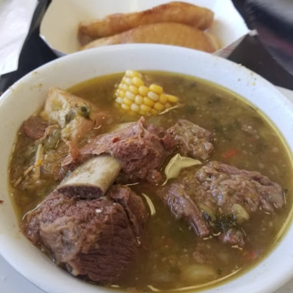 Sopa de res