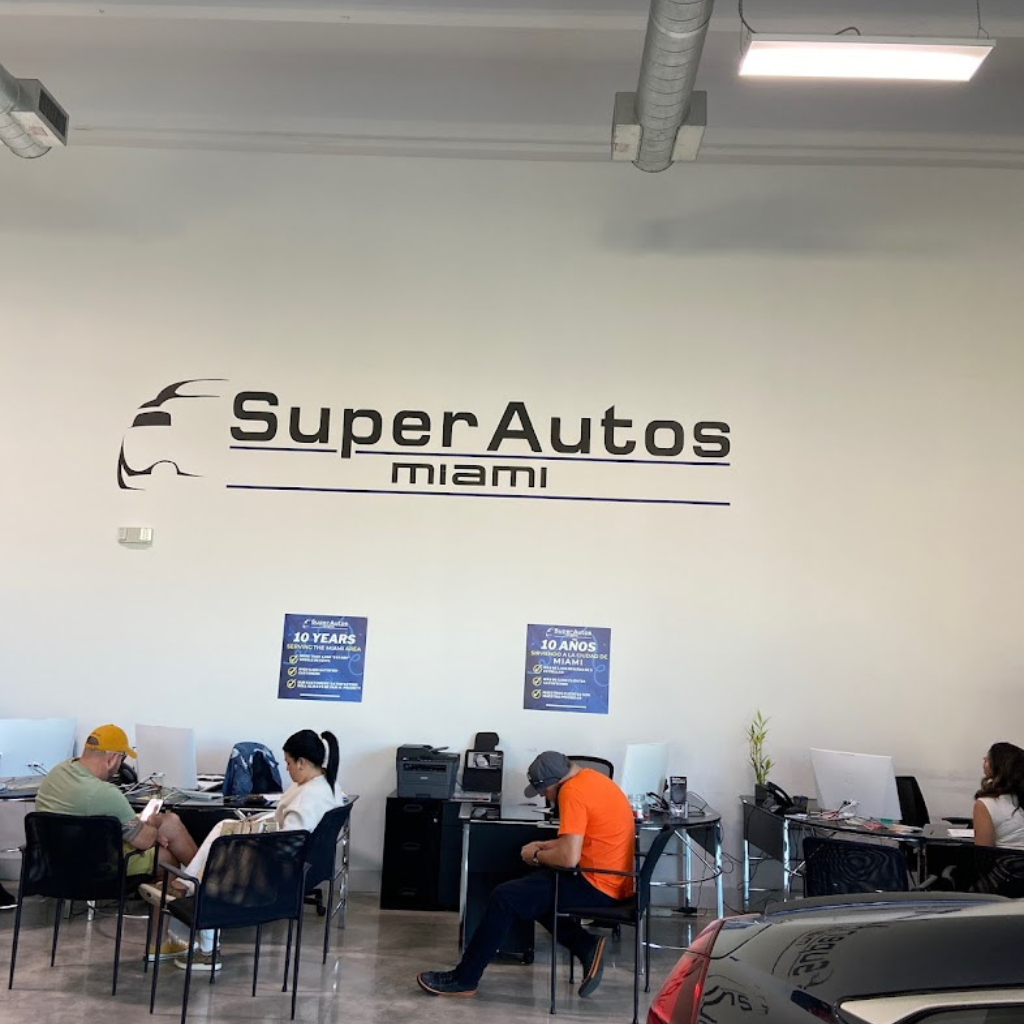 SuperAutos Miami - Asesores