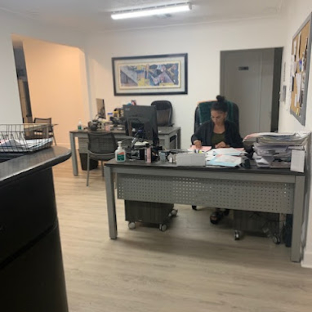 Queen of Pawns - Entrada