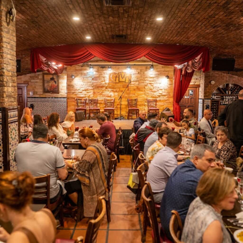 Ambiente Cava Restaurant