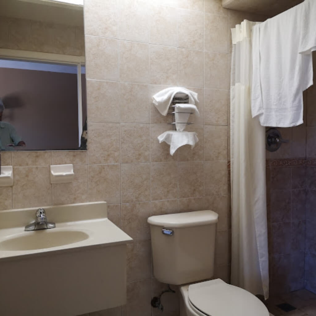 Baño Miami Princess Hotel