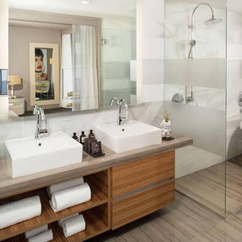 Baño The Gabriel Miami Downtown, Curio Collection by Hilton