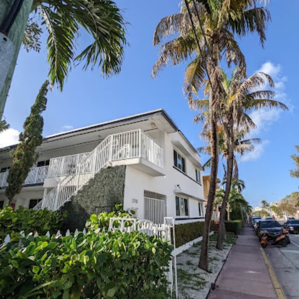 Beachside All Suites Hotel