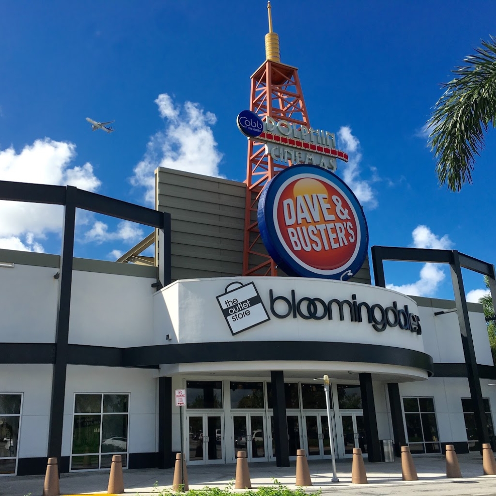 Bloomingdale’s Dolphin Mall