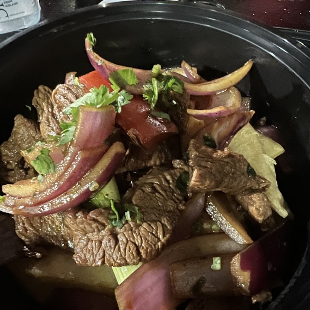 Carne con cebolla